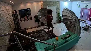 Nem nos intervalos Ted dá paz e mete a rola na preta do rabão – Dandara Maya