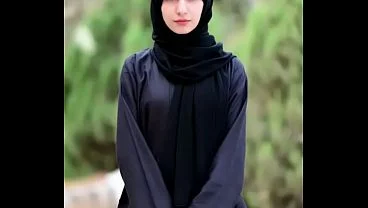 Pakistani girl in hijab showing boobs