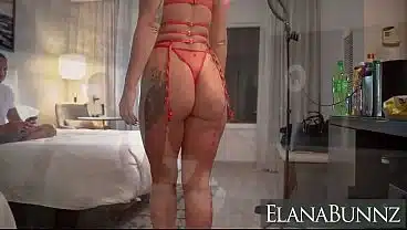 Sexy Blonde Elana Bunnz Gets Fucked By John’ BBC While Playing with Vibarator and Cums