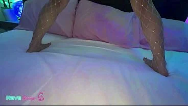 Special Promo – Cheerleader Kait’s Techno Twerk!