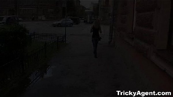 Tricky Agent – She is a student