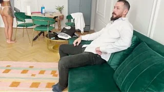 Una Pequeña Belleza Morena De Cuerpo Perfecto Es Penetrada Por Una Enorme Polla -Black Angel-