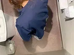 先輩介護士鶴田理恵海外研修生ブティミン・ハトイレ盗撮