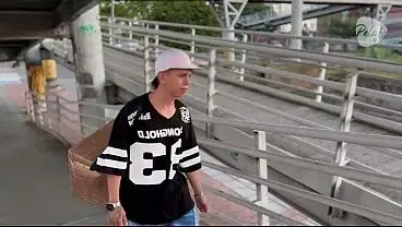 Empanadas Salesboy from zero sales… to hot fuck with his client who had no money (PART 1)