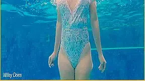 One Piece – Wifey Stuns Everyone In Amazing Hot Bathers And Flashes Her Perfect Tits