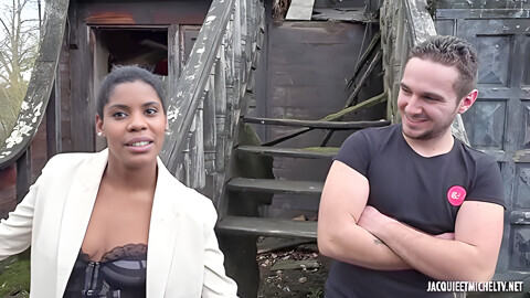 Hot French Nurse In Toulouse Cum-mouth