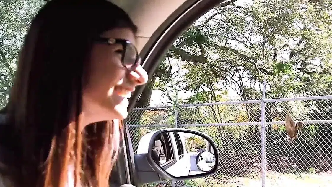 Arab chick Mia Khalifa wants monster black cock inside her