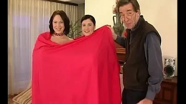 Big Boobs Junge Debuetantinnen