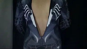 Cewek Tobrut Pantat Bahenol Cosplay Spiderman Di entot Tukang Becak Bokep indonesia Terbaru
