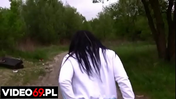 Darmowe filmy erotyczne – Negocjacje z rolnikiem – występuje Natalia