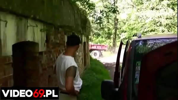 Darmowe filmy erotyczne – Trzeba naprawić samochód – występuje Marzena