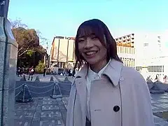 爽やか系美女がとろけるキスとM字開脚手マンで濡れる濃密エッチ