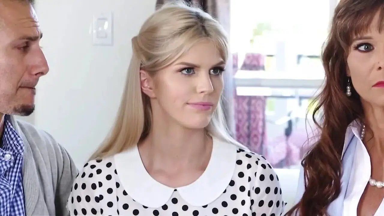 FamilyStrokes – Milf Doctor River London Helps Syren De Mer And Her Hubby Bond With Stepdaughter