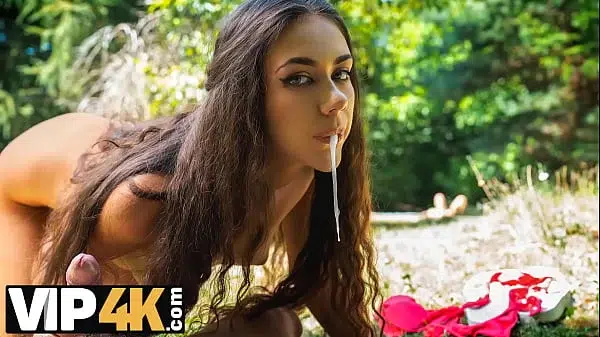 HUNT4K. Tricked a hot teen in a swimsuit into wild sex in the park