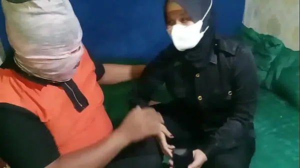 Indonesia Female security guard’s pussy full licked and fucked until cum. memek satpam wanita dijilat dan dientot sampai muncrat Jago jilmek – update