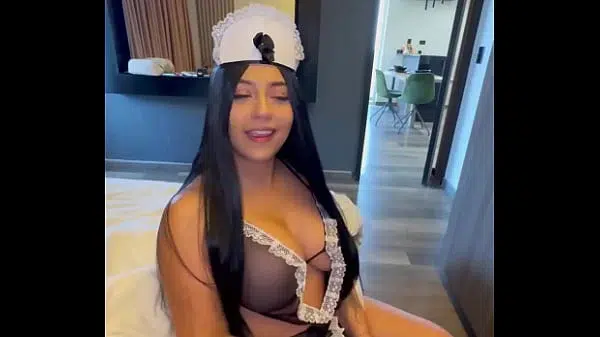 me follo a mi empleada cuando mi mujer no esta en casa big cum tits