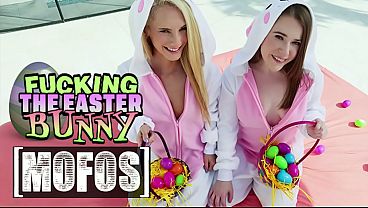 MOFOS – Petite Alice Merches And Sadie Hartz Ride Cock Outdoors After Their Wild Easter Egg Adventure