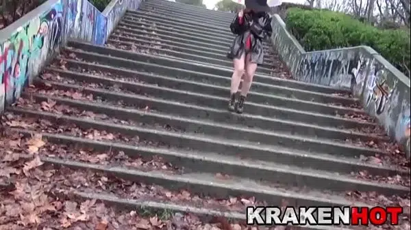 Provocative AyesaX showing her body at the park