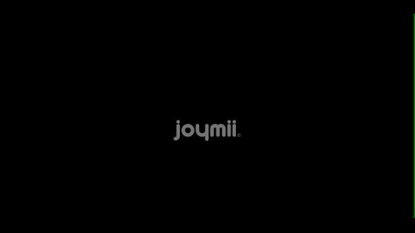 Teen gal plays with her pussy