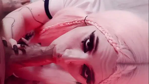 this cute girl sucks my dick greedily – Peachgardens