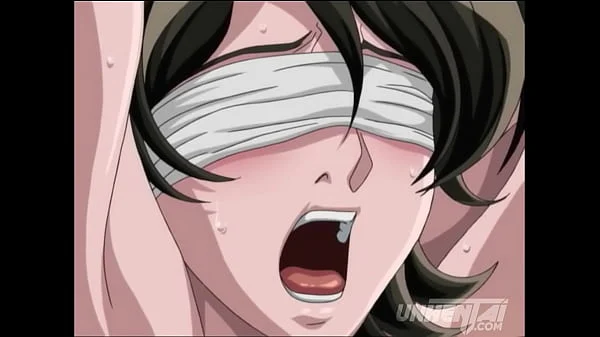 Va a una Orgía y Descubre a su Madrastra Trabajando Ahí