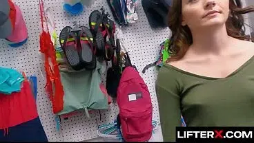 Veronica Church Strip Searched and Then Banged by the Security Guard – Lifterx