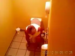 Beurette blonde mature toilets
