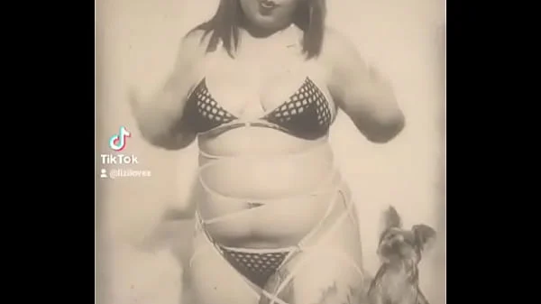 Dale mucho amor a esta publicación y sígueme en tik tok,#porno #curvygirlsvip #plussizegirl #xvideosِ #p…