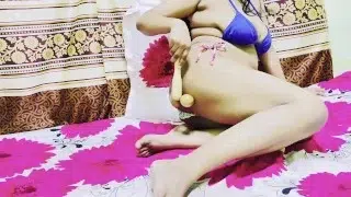 Episode number 3: Ana Bhabhi masturbates with her fingers in her vagina.