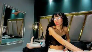 Fisting anal Mi culo está muy abierto y destrozado