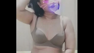 Gimana kalo kamu crot di mulut aku?