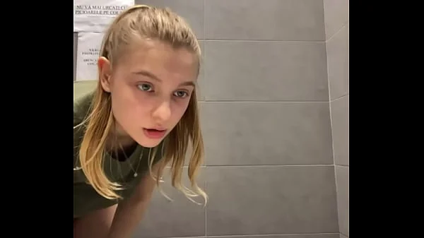 Hardcore fucking with huge dildo and squirt