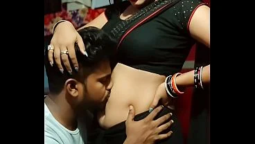 Hot desi BHABHI saree romance