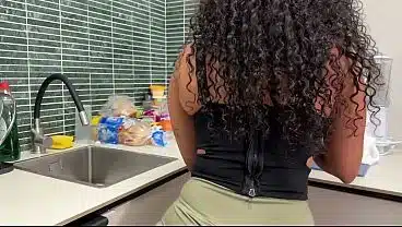 I get home from work and bang my girlfriend against the kitchen counter before she finishes making dinner – Milla Ferrazo