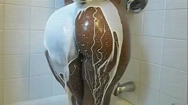 Jessica busty ebony bathes