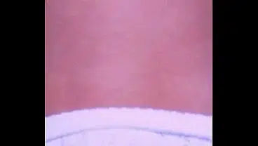 La mejor amiga traviesa se deja montar por su novio en la fiesta