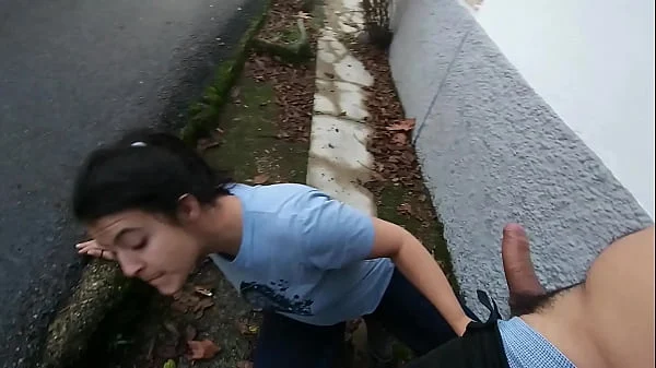 MAMADA PUBLICA POV Y CORRIDA EN BOCA EN CAMARA LENTA