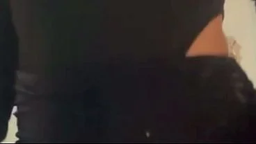 O corninho pediu pra eu enviar um video para o comedor ! e eu fiz de mini saia ! mostrando minha bucetinha …