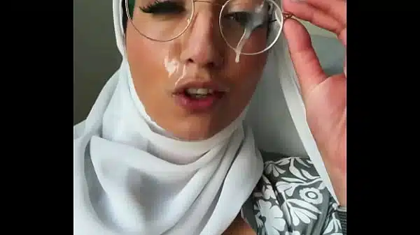 One of my favourite hobbies is covering girls in cum ??Tell me if you know any other that love cum a…