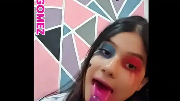 Actriz porno Yulieth Gómez se masturba con un fans