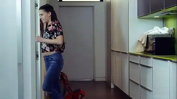 Arian and Eveline Dellai Ride Double-ended dildo