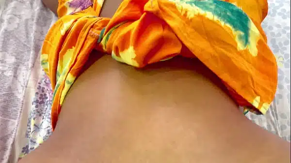 Desi Girl loves to rub pussy by my fingerers