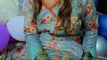 Desi Hot Bari Behan Ki Phudi ka Phuda Bnadia-Load moaning