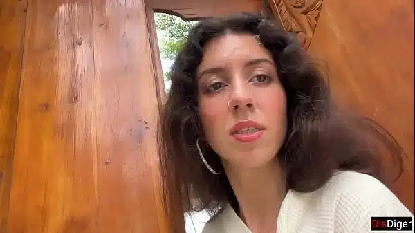 Housewife paid repairman with her pussy and went for a walk with his cum on her face in the streets – Cumwalk