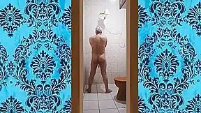 Meu Banho Gostoso Com o Pau Duro 015