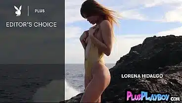 Big ass MILF Lorena Hidalgo posing with sexy blonde model Veronika Skylee