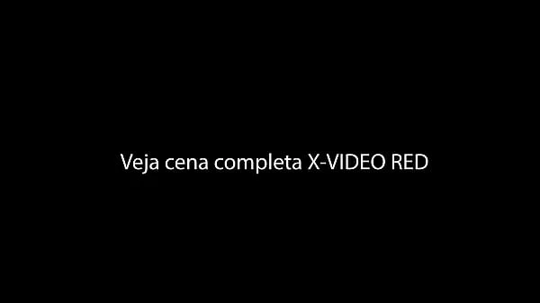 Casal faz sexo no sofá da sala do apartamento. Vizinhos esculta o barulho vão reclamar. Que saber o que acontecu depois ? Veja filme completo no x video red