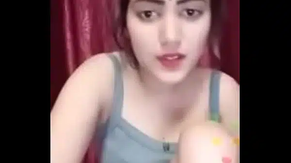 আমি ইমুতে কাজ করি