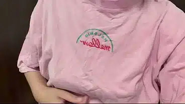 彼氏と2週間えっちしてなくて寂しすぎて1人でシてしまう女子大生。