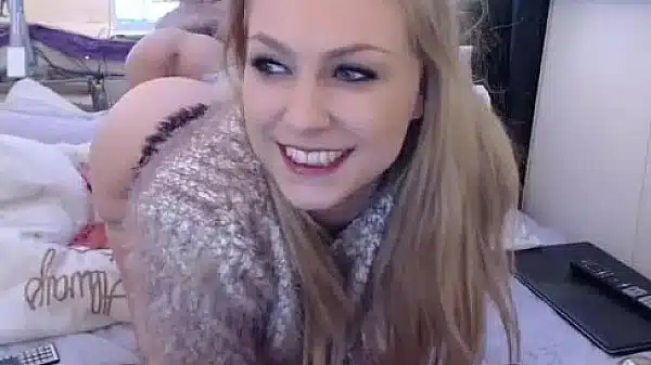 Hand in Ass Teen Sex ** Girls4cock.com